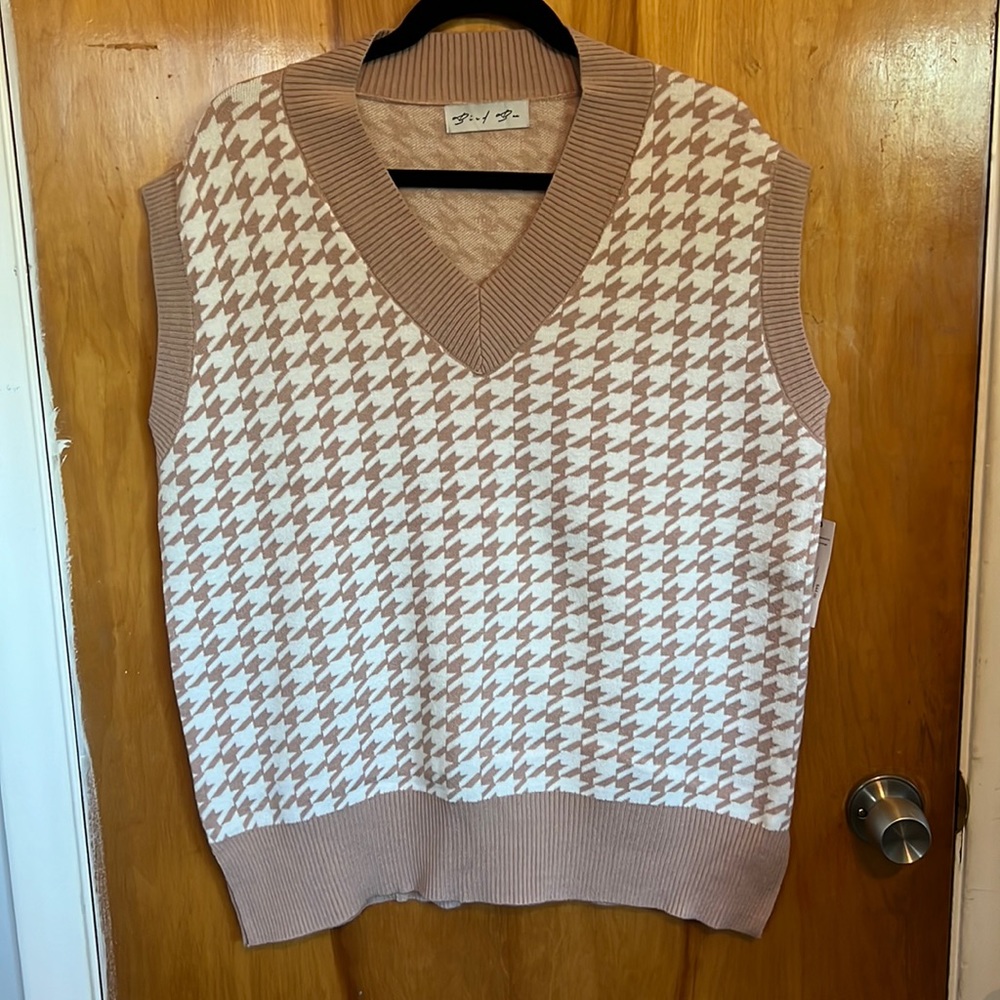 Houndstooth Sweater Vest